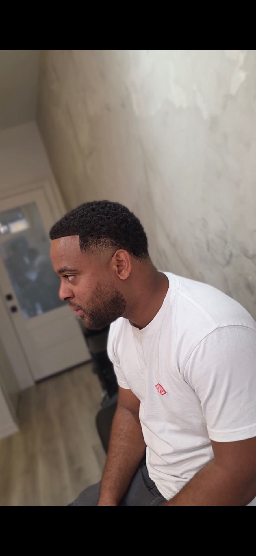 Waves, taper fade and beard line-up at Lads Fade Lounge